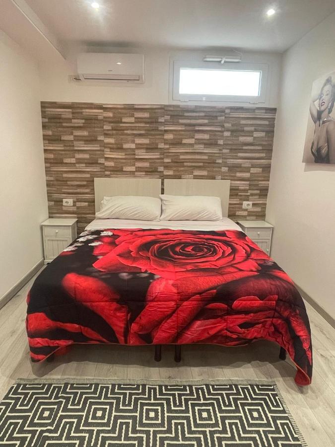 Maison Rinaldi Srl Бари Экстерьер фото